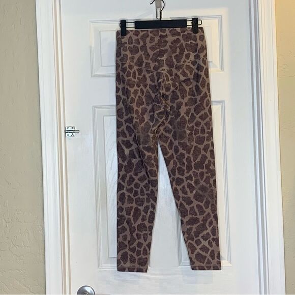 AERIE OFFLINE Real Me High Waisted Printed Legging Size Large Cocoa Cream - Picture 6 of 11